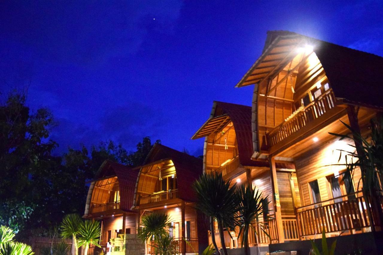 Adara Beach Huts Batununggul Dış mekan fotoğraf